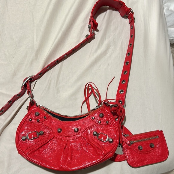 Balenciaga Bright Red Shoulder Bag - Picture 2 of 4